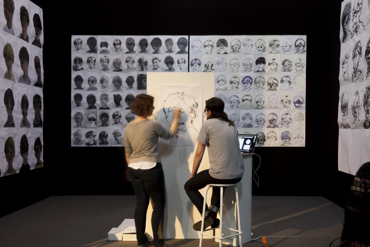 Cosa Mentale is an artistic performance where the artists lose themselves and rely on one another to jointly create a drawing.